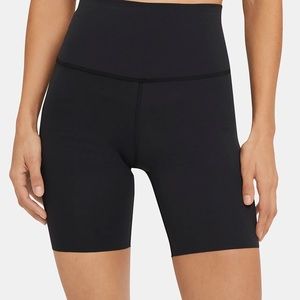 NIKE Yoga Luxe Women’s Biker Shorts